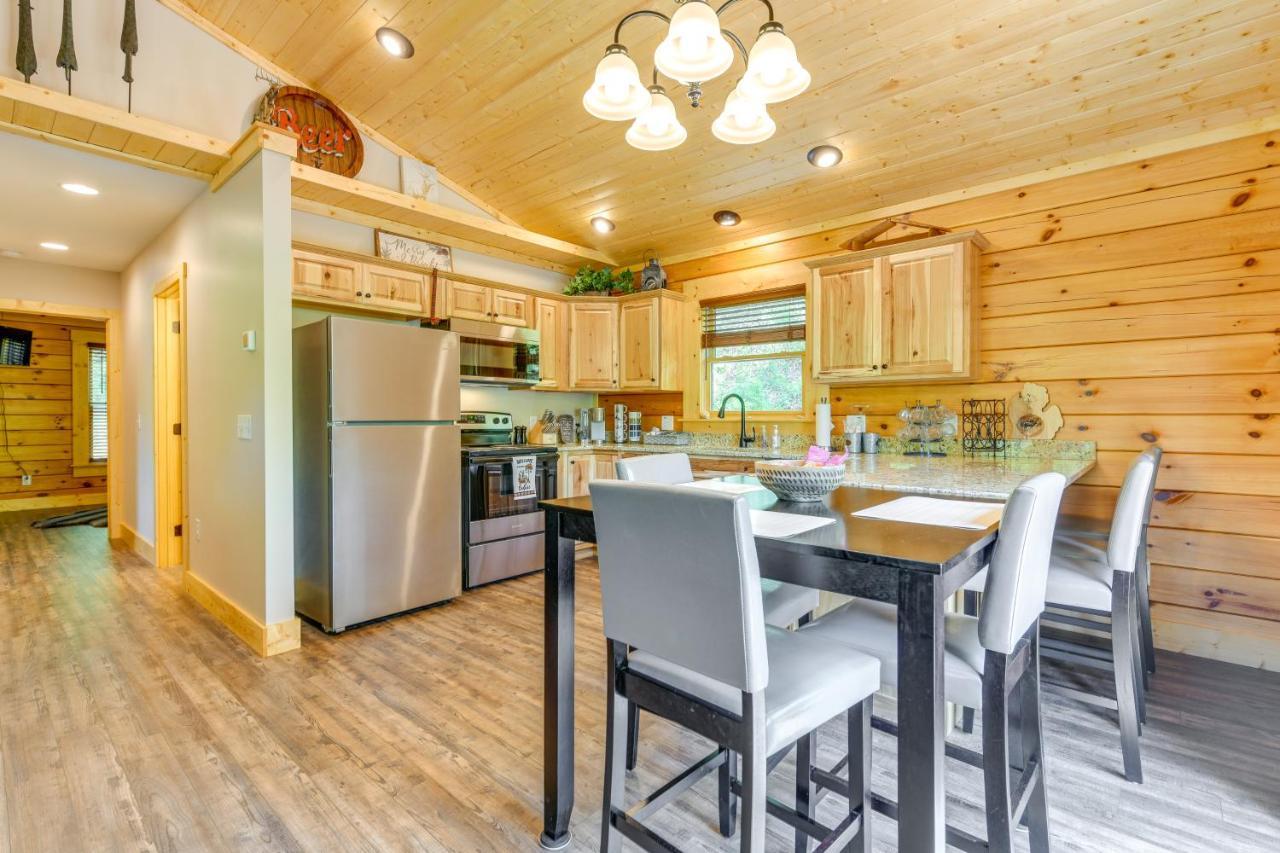 4 Mi To Cataloochee Area! Holiday home *